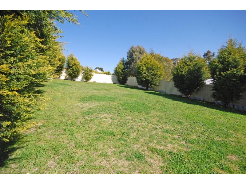 11 Hammon Street, Creswick VIC 3363