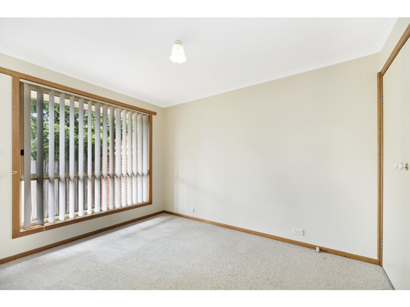 2/199 Yarrowee Street, Sebastopol VIC 3356