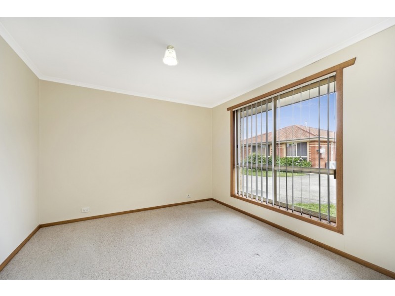 2/199 Yarrowee Street, Sebastopol VIC 3356