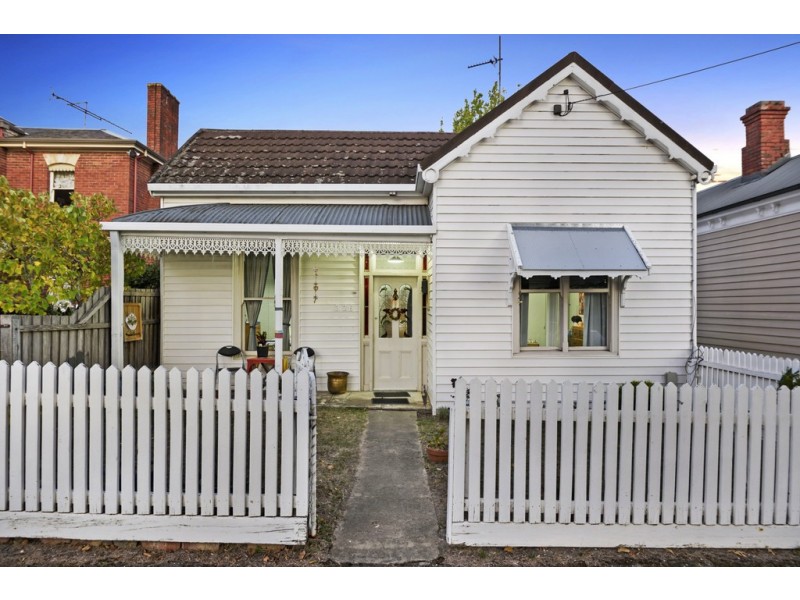 326 Ligar Street, Soldiers Hill VIC 3350