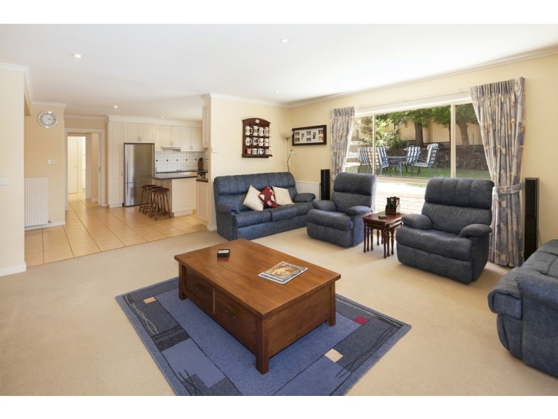 9 Sainsbury Court, Mount Clear VIC 3350