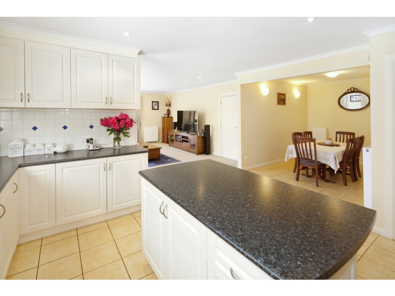 9 Sainsbury Court, Mount Clear VIC 3350