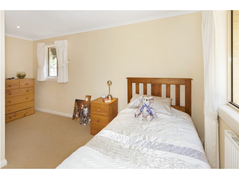 9 Sainsbury Court, Mount Clear VIC 3350