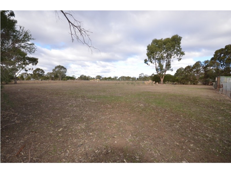 95 Foulkes Crescent, Clunes VIC 3370