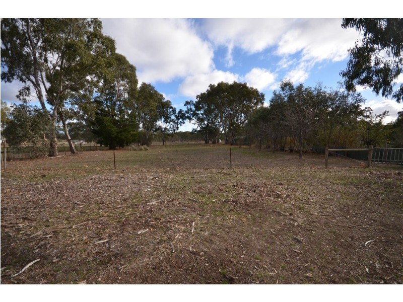 95 Foulkes Crescent, Clunes VIC 3370