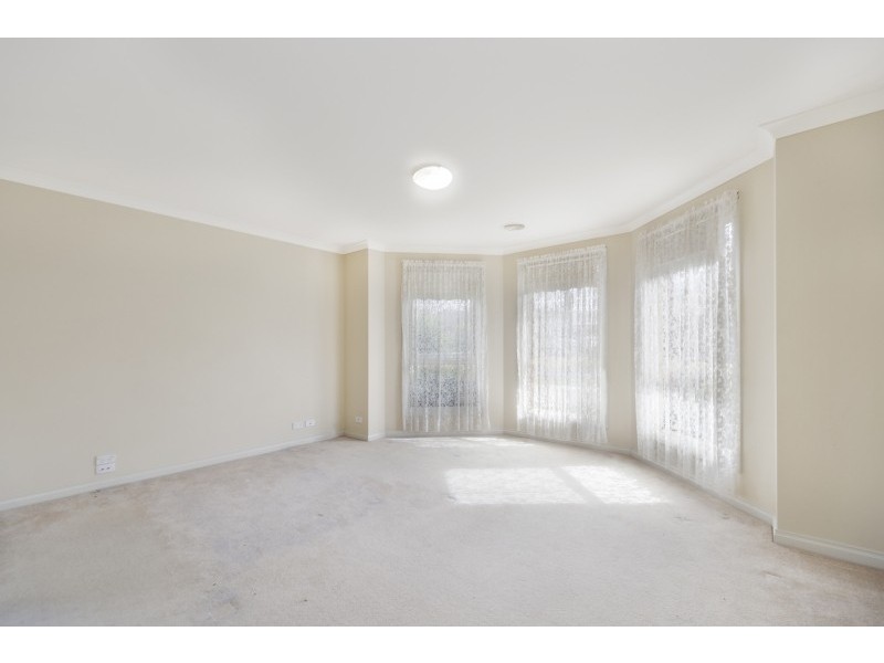 43 Lake Gardens Avenue, Lake Gardens VIC 3355