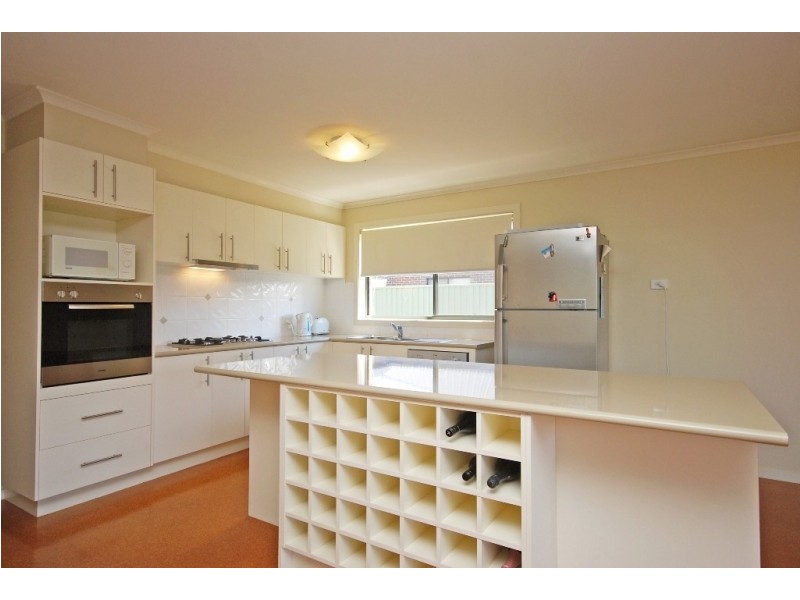 12 Hodge Street, Miners Rest VIC 3352