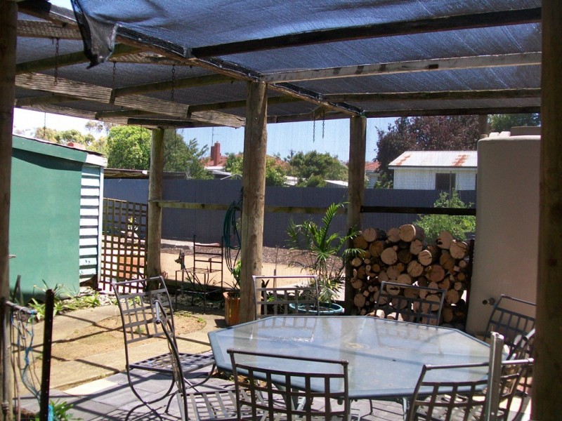 27 High Street, Lismore VIC 3324