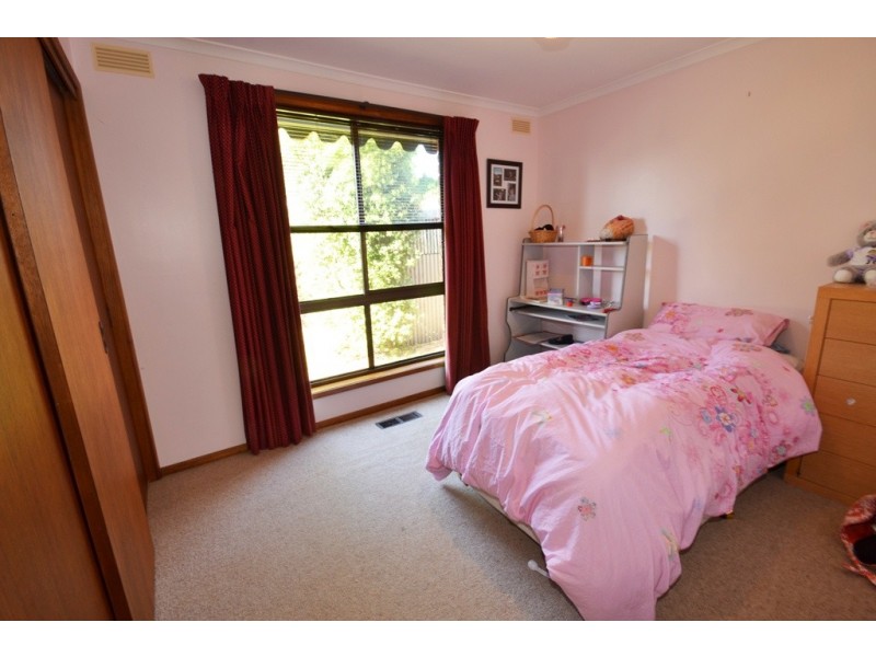 42 Langstaffe Drive, Wendouree VIC 3355