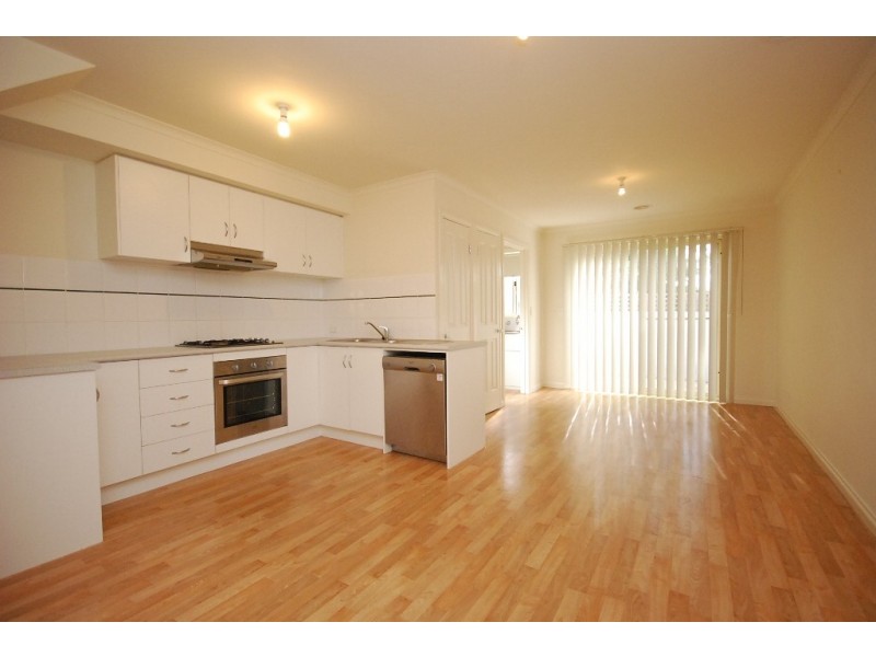 9 Domain Gardens, Sebastopol VIC 3356