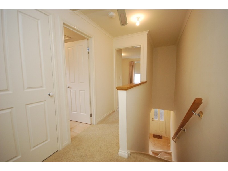 9 Domain Gardens, Sebastopol VIC 3356