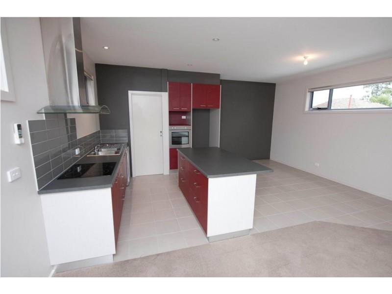 12 Butterfly Lane, Golden Point VIC 3350