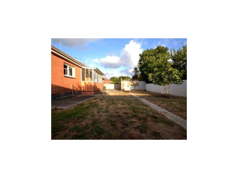 303 Latrobe Street, Redan VIC 3350