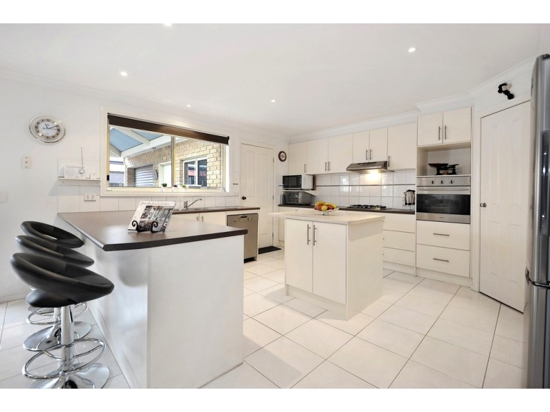 23 King George Way, Mitchell Park VIC 3352