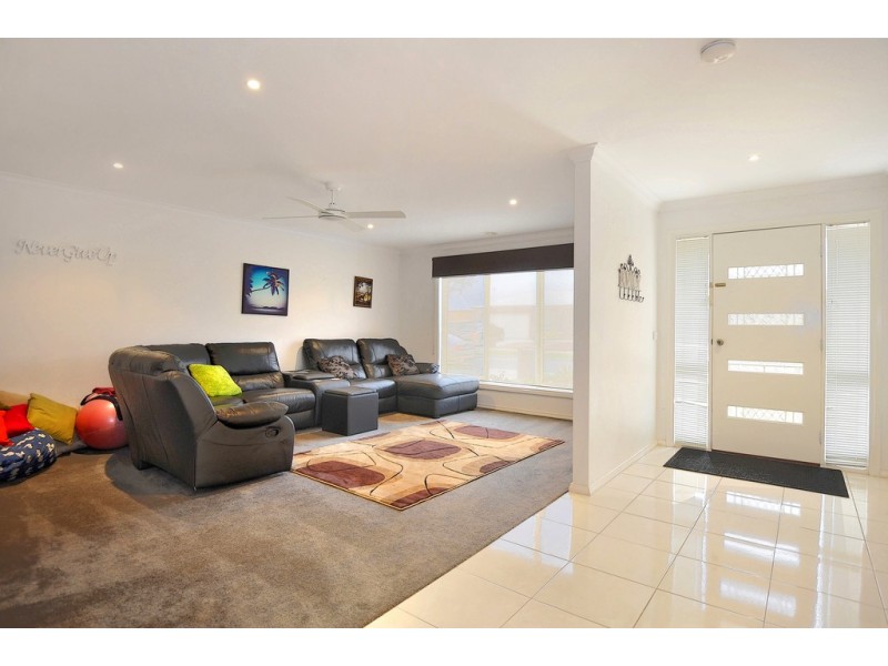 23 King George Way, Mitchell Park VIC 3352