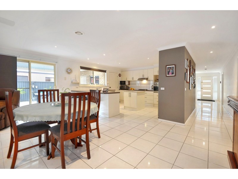 23 King George Way, Mitchell Park VIC 3352