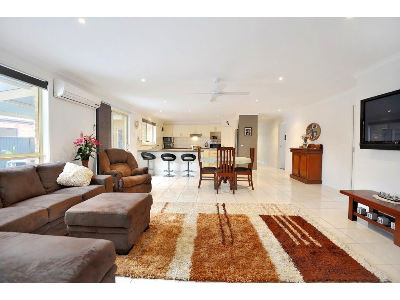 23 King George Way, Mitchell Park VIC 3352