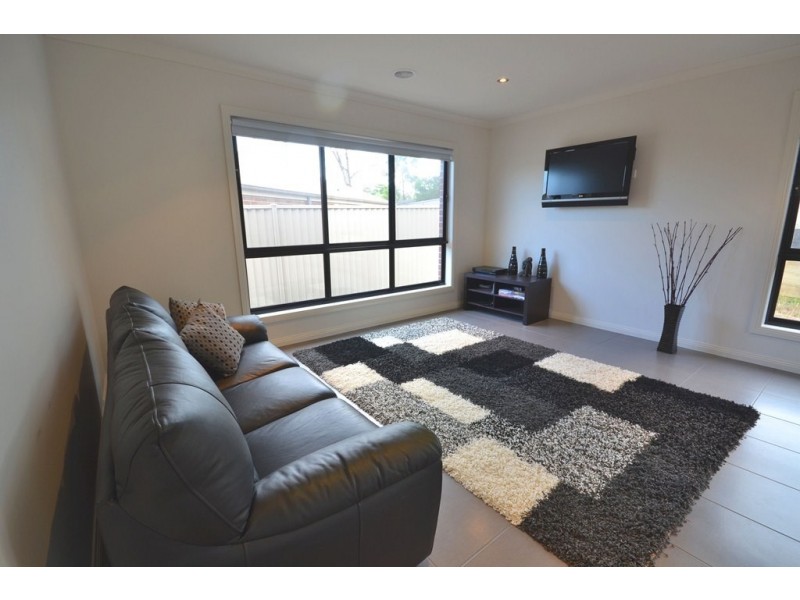 10 Muller Court, Mount Clear VIC 3350