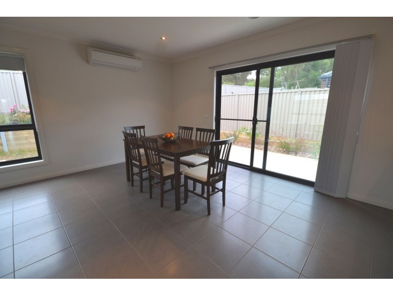 10 Muller Court, Mount Clear VIC 3350