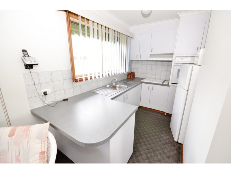 18 Picton Street, Sebastopol VIC 3356