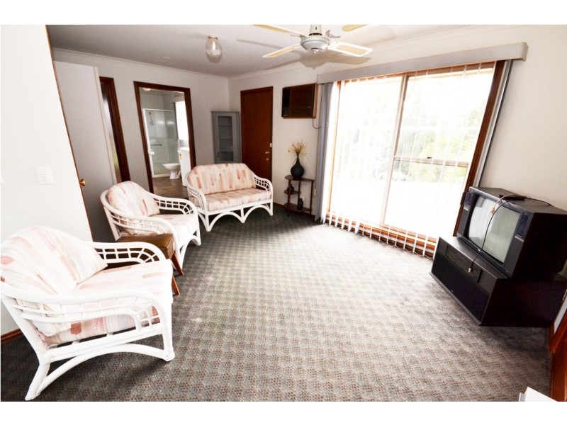 18 Picton Street, Sebastopol VIC 3356