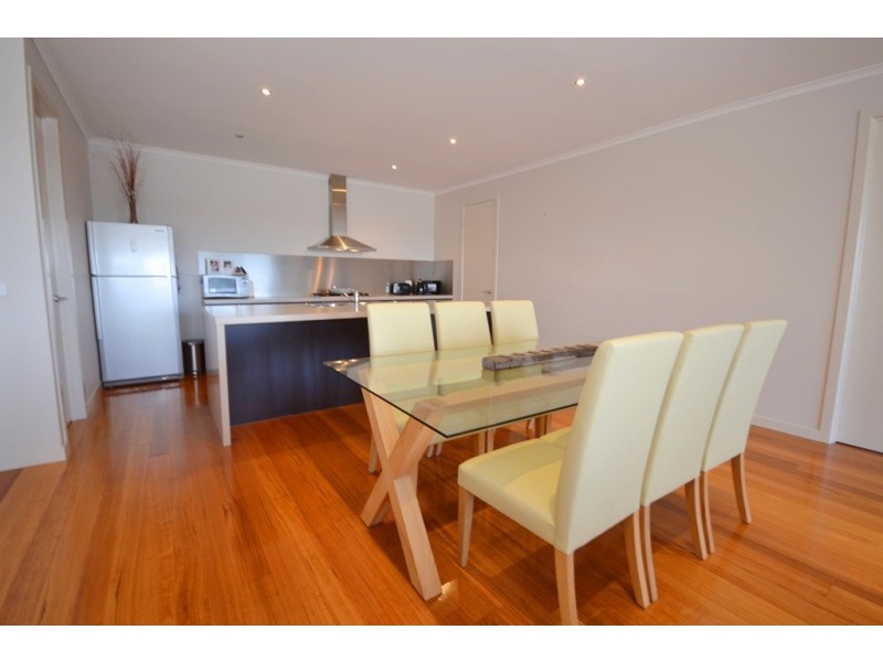 8 Broderick Court, Canadian VIC 3350