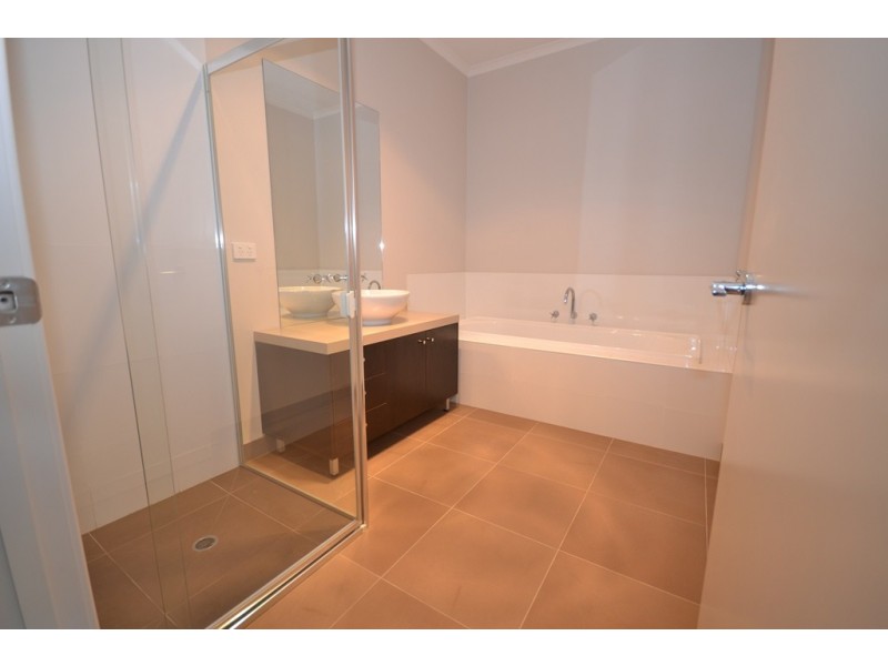 8 Broderick Court, Canadian VIC 3350