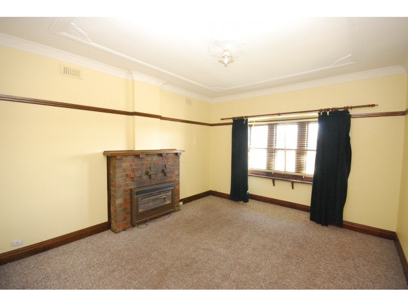 210a Doveton Crescent, Soldiers Hill VIC 3350