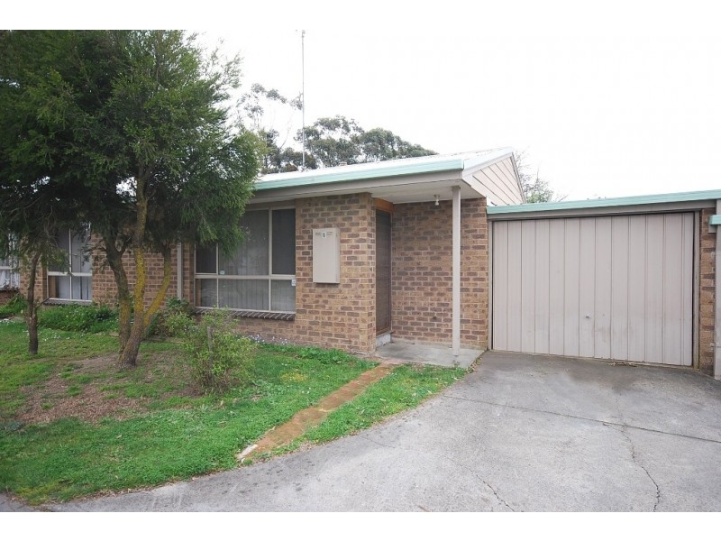 6/24 Spencer  Street, Sebastopol VIC 3356