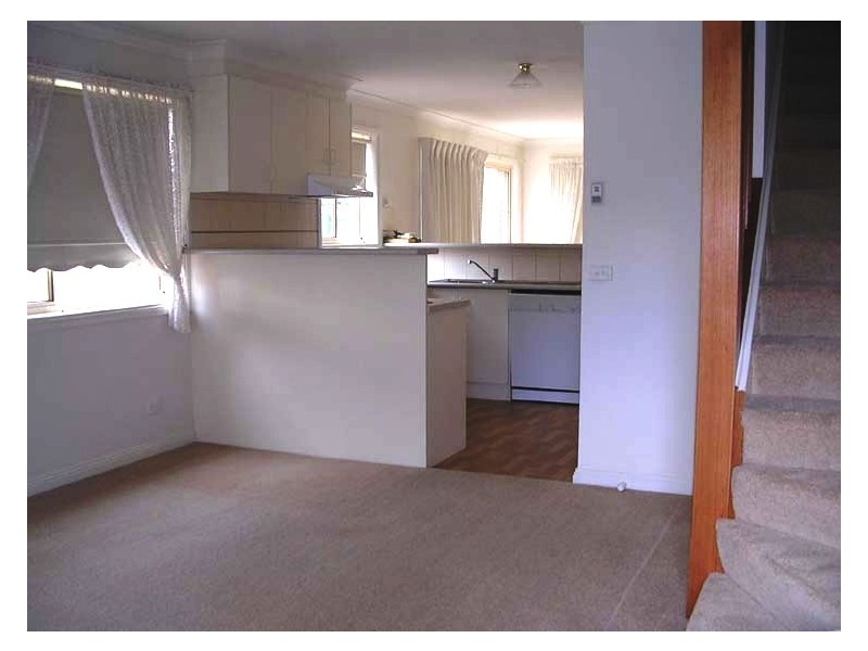 11 Redan Street, Newington VIC 3350