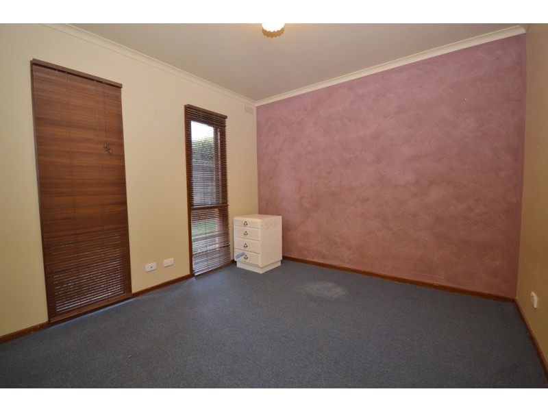 12 Jones Avenue, Mount Clear VIC 3350