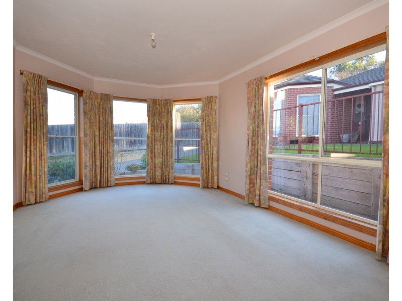 3/611 Peel Street North, Black Hill VIC 3350