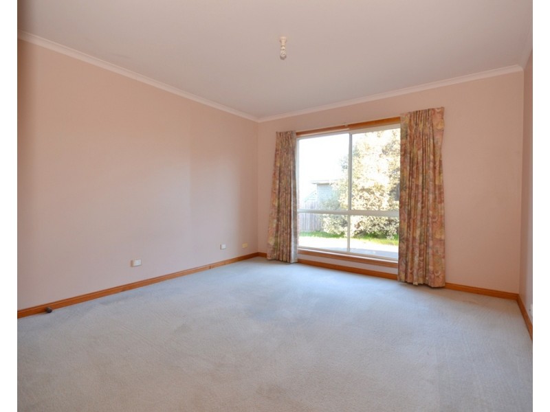 3/611 Peel Street North, Black Hill VIC 3350