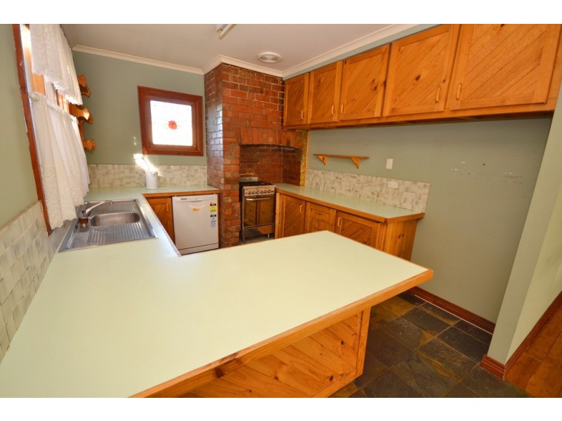 325 Eureka Street, Ballarat East VIC 3350