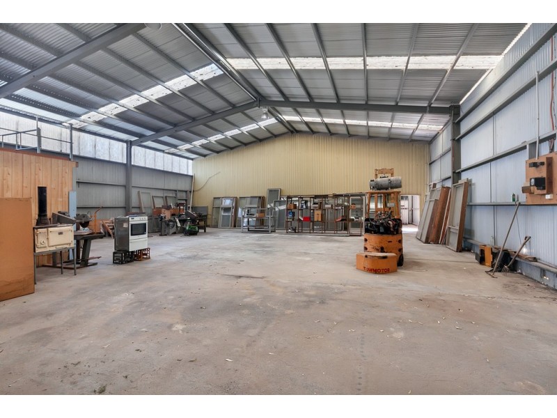 547 – 549 Sutton Street, Sebastopol VIC 3356