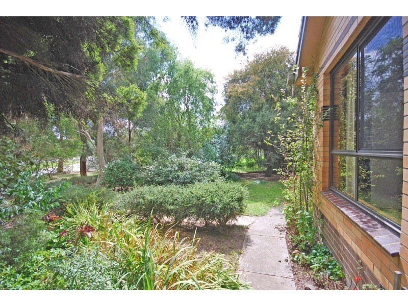 102 Daylesford Road, Brown Hill VIC 3350