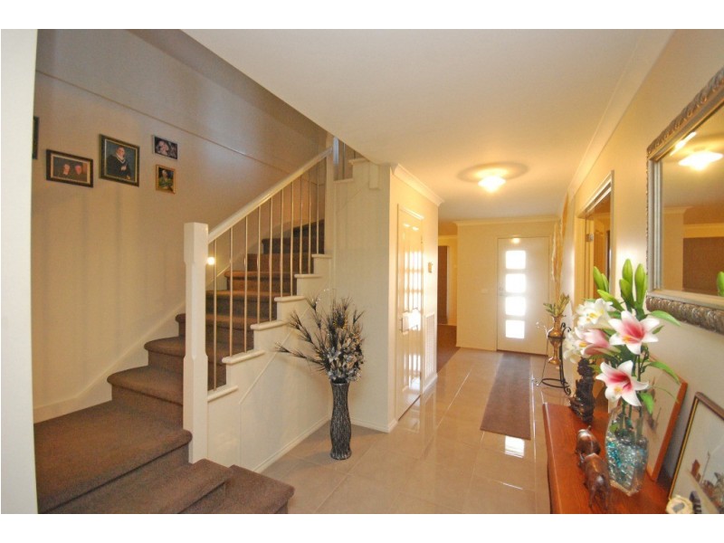 3 Carnaby Way, Canadian VIC 3350