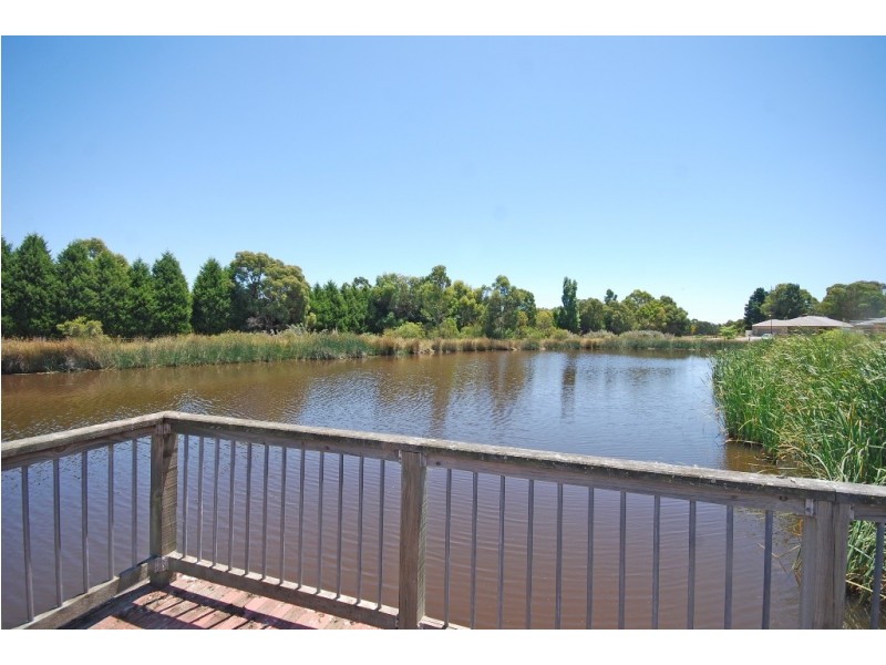 3 Carnaby Way, Canadian VIC 3350