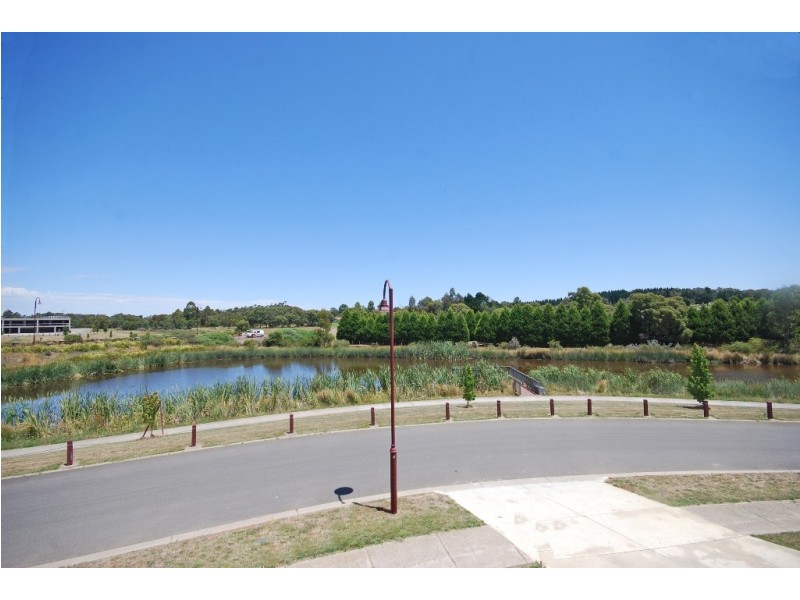 3 Carnaby Way, Canadian VIC 3350