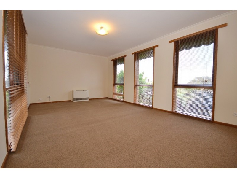 5 Carew Court, Mount Pleasant VIC 3350