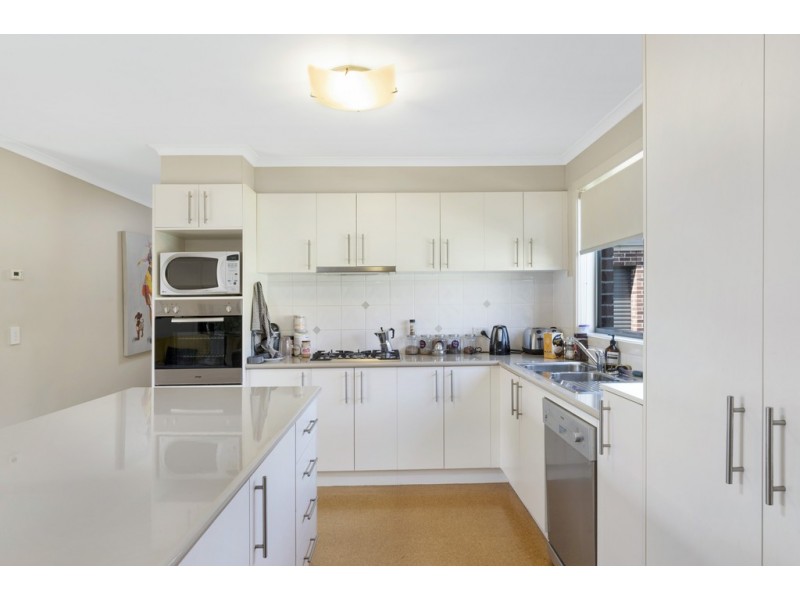 12 Hodge Street, Miners Rest VIC 3352