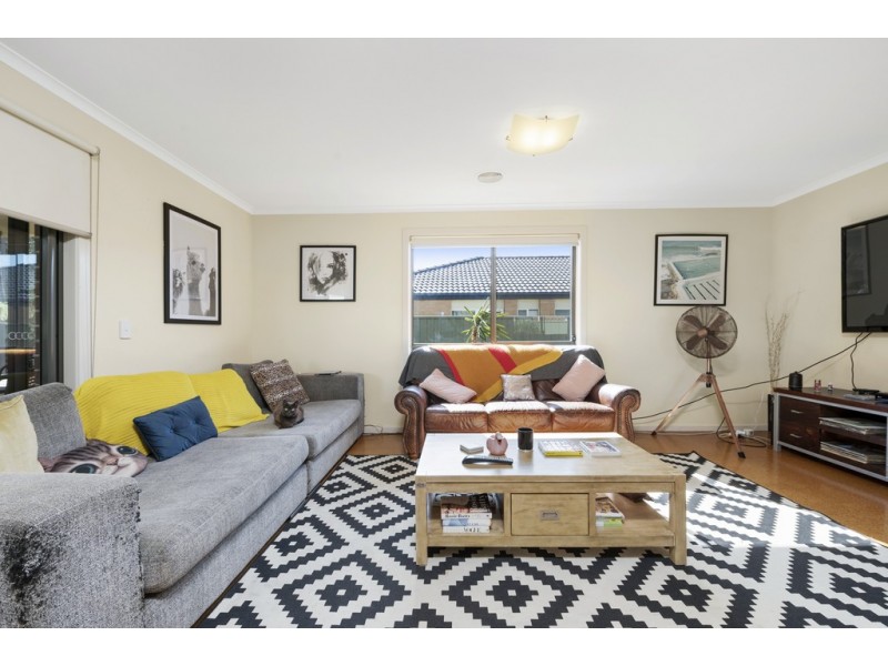 12 Hodge Street, Miners Rest VIC 3352