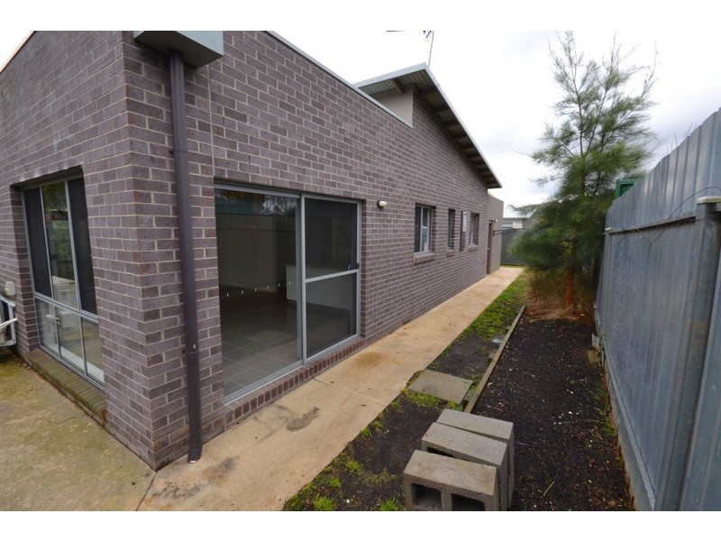 4/5 Brophy Street, Brown Hill VIC 3350