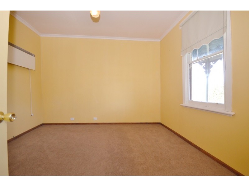 2 Wainwright Street, Golden Point VIC 3350