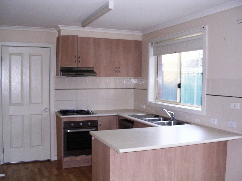 6 Domain Gardens, Sebastopol VIC 3356