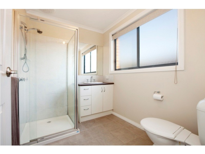 8 Ilvia Way, Sebastopol VIC 3356