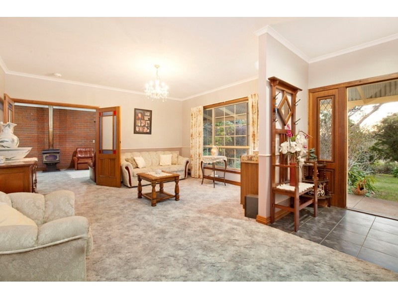 60 Bell Ave, Mount Helen VIC 3350