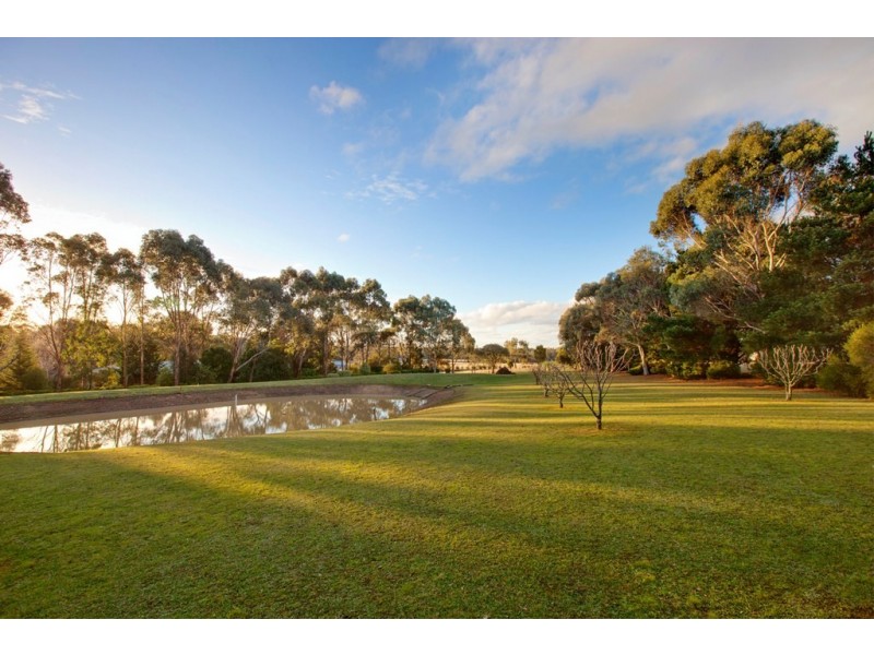 60 Bell Ave, Mount Helen VIC 3350