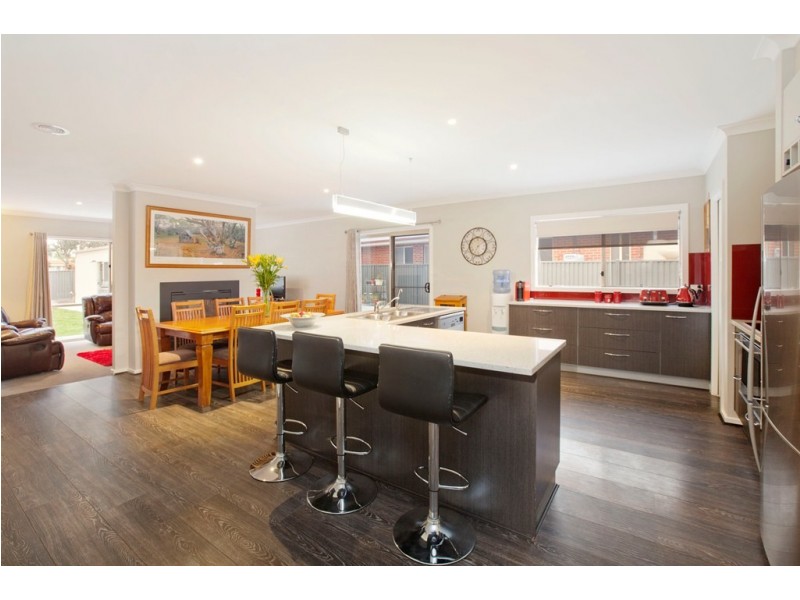 5 Montadale Court, Alfredton VIC 3350