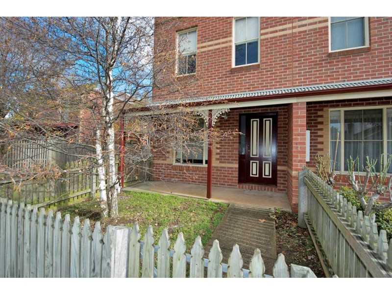 21 High Street, Lake Wendouree VIC 3350